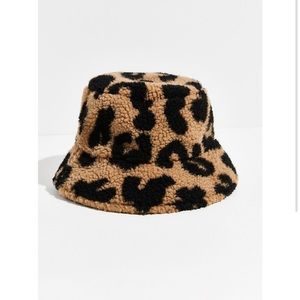 Leopard Sherpa Bucket Hat
